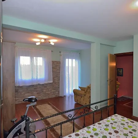 House Tihanka * Grohote